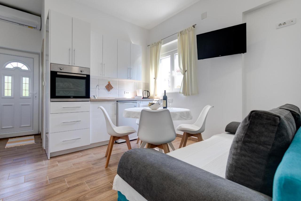 Apartments Lungomare Tivat Exterior photo